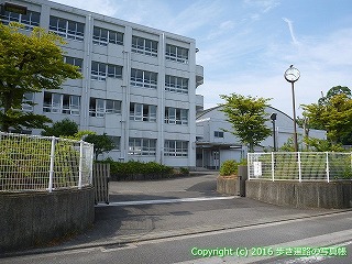 52-103愛媛県松山市松山北中学校